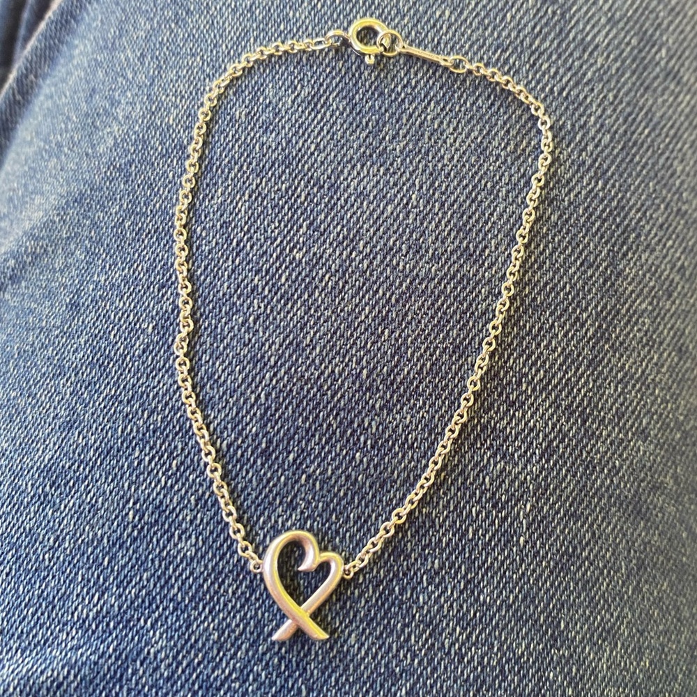 Tiffany & Co. Paloma Picasso Heart
Bracelet in Sterling Silver 7